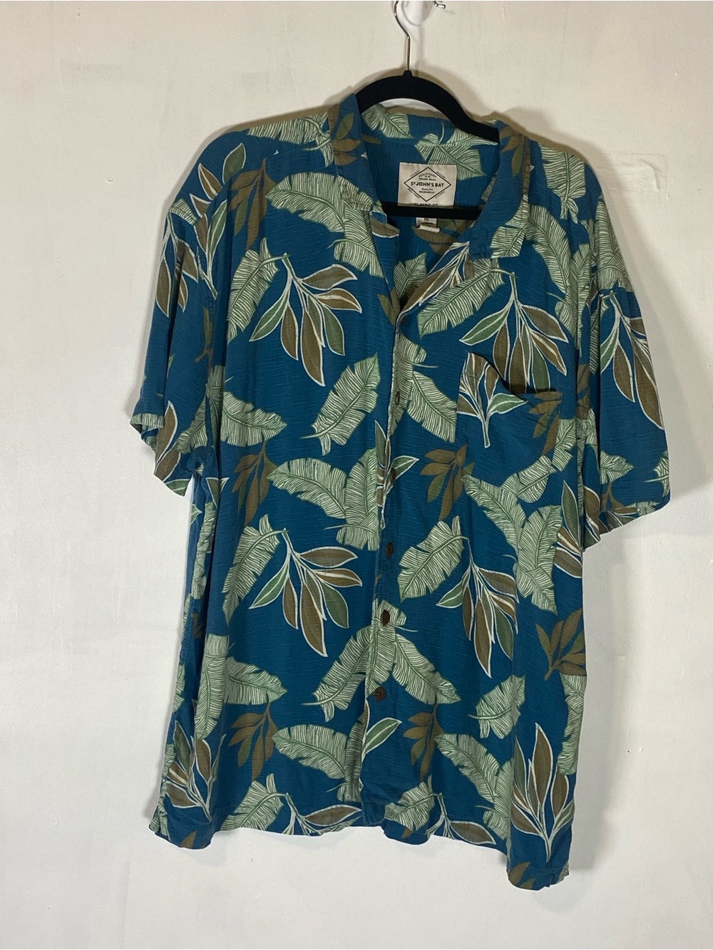 St John's Bay Hawaiian Rayon Camp Shirt Tropical Leaf Print XXL Blue Resortwear‎